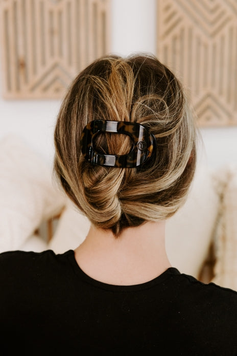 Round Flat Hair Clip | Small | Tortoise