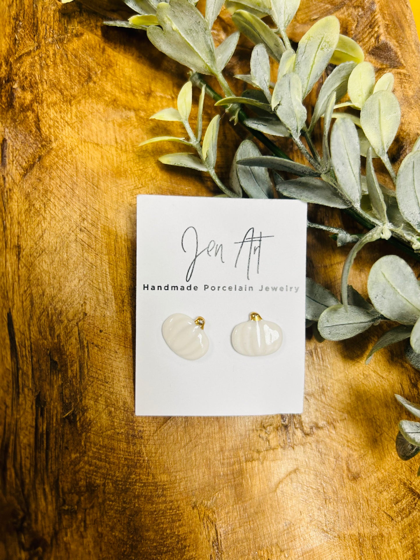 White Pumpkin Studs